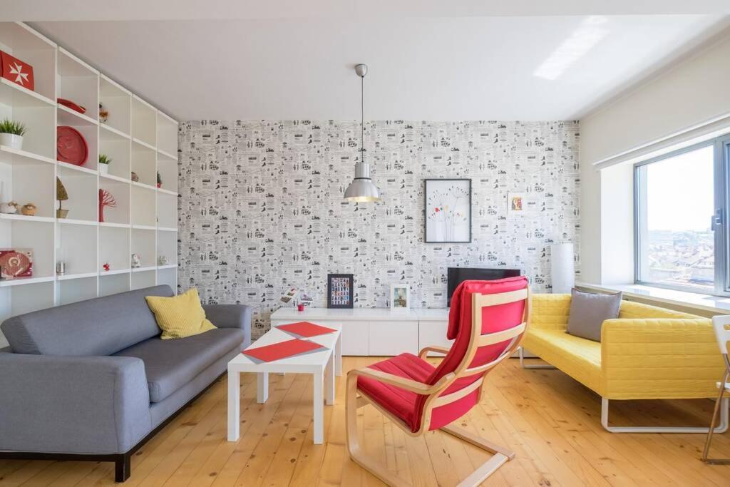 Home Is Where The Heart Is ~ 1-Bdr Central Charm Sofya Dış mekan fotoğraf